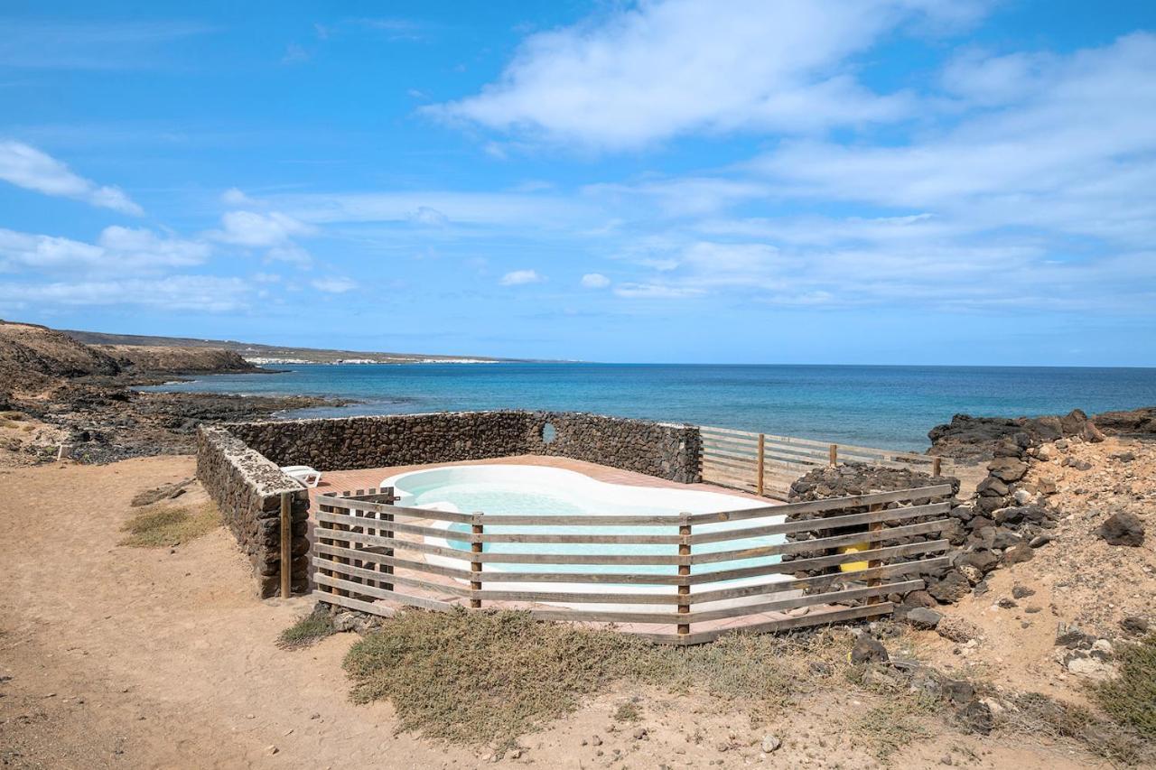 Playa Marina Eco Beach And Pool Bungalow Mala View Arrieta  Eksteriør billede